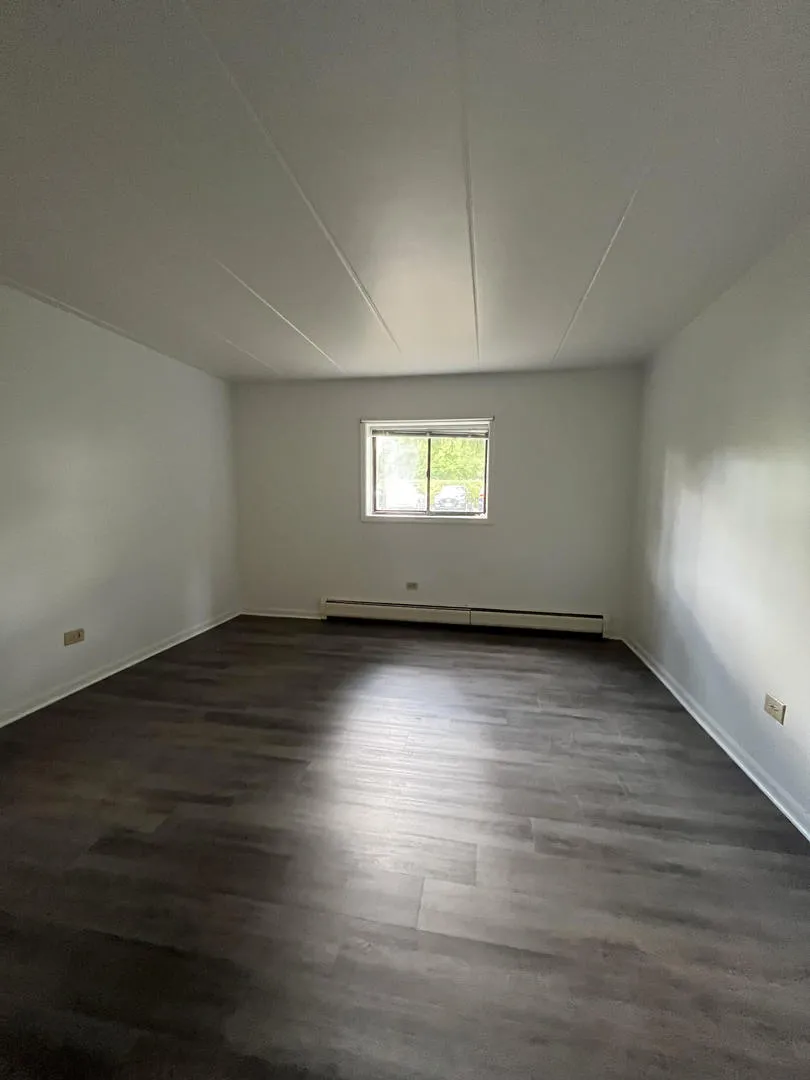 214 E Bailey Rd, ,  60565, USA 60565-unit#B-Naperville-IL