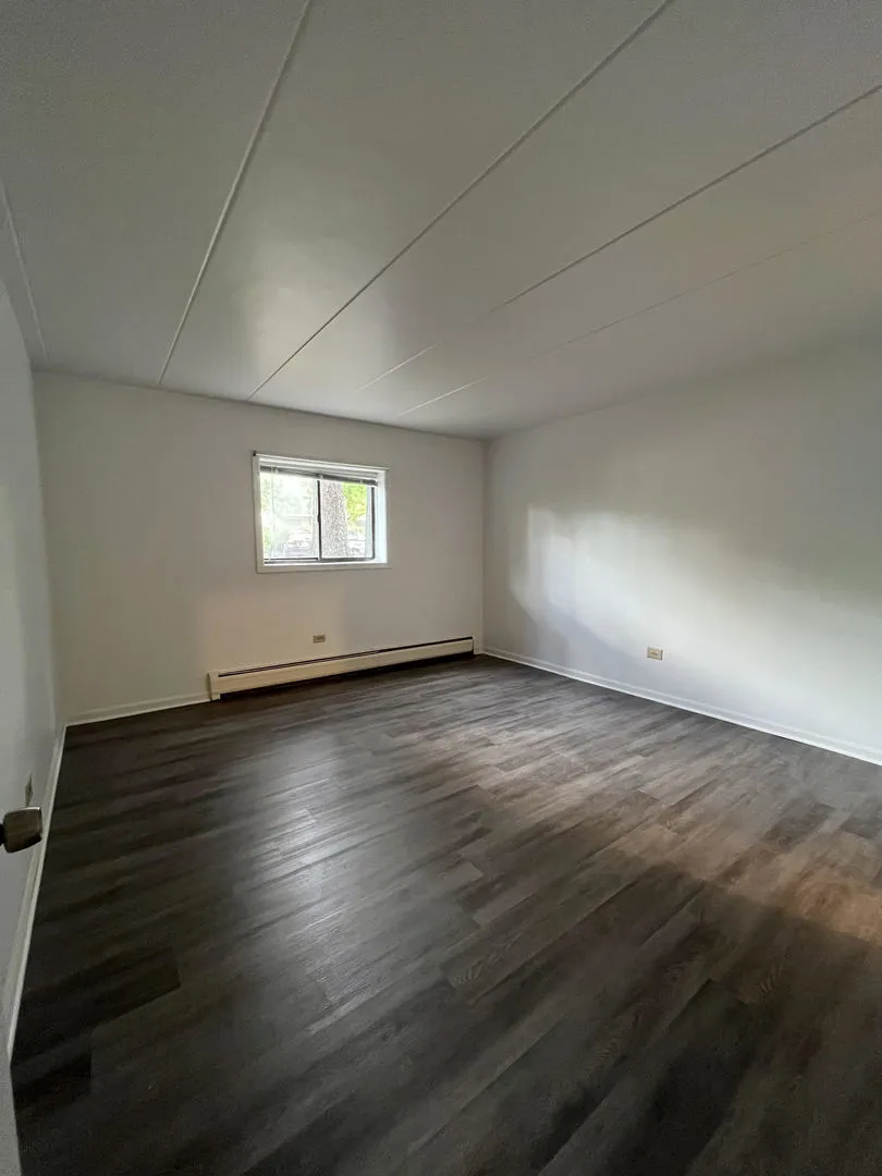 214 E Bailey Rd, ,  60565, USA 60565-unit#B-Naperville-IL