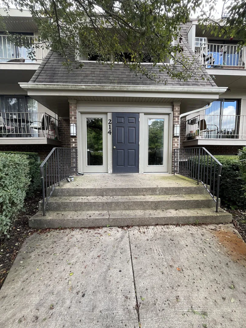 214 E Bailey Rd, , 60565, USA 60565-unit#B-Naperville-IL