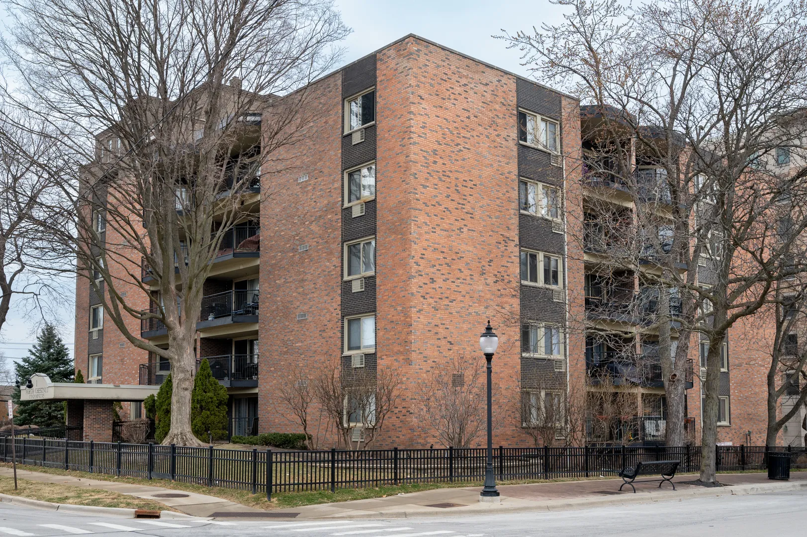 1 N Chestnut Ave, , 60005, USA 60005-unit#2E-Arlington Heights-IL