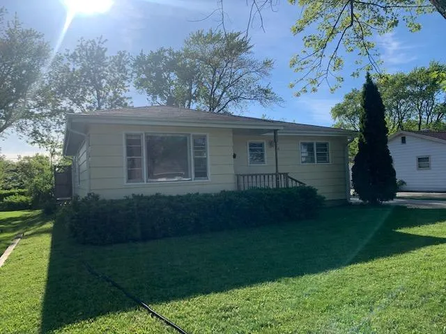 64 S Prairie Ave, , 60060, USA 60060-Mundelein-IL