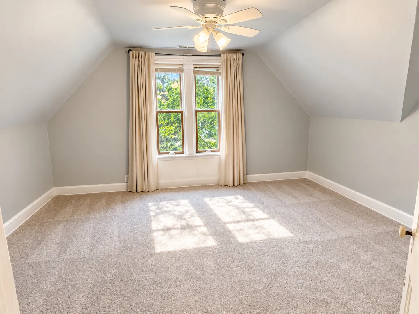 125 S Maple St, ,  60143, USA 60143-Itasca-IL