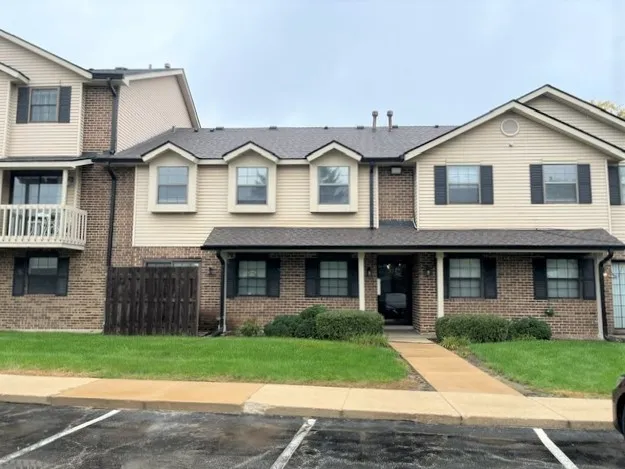 351 S Whispering Hills Dr, , 60540, USA 60540-unit#B-Naperville-IL