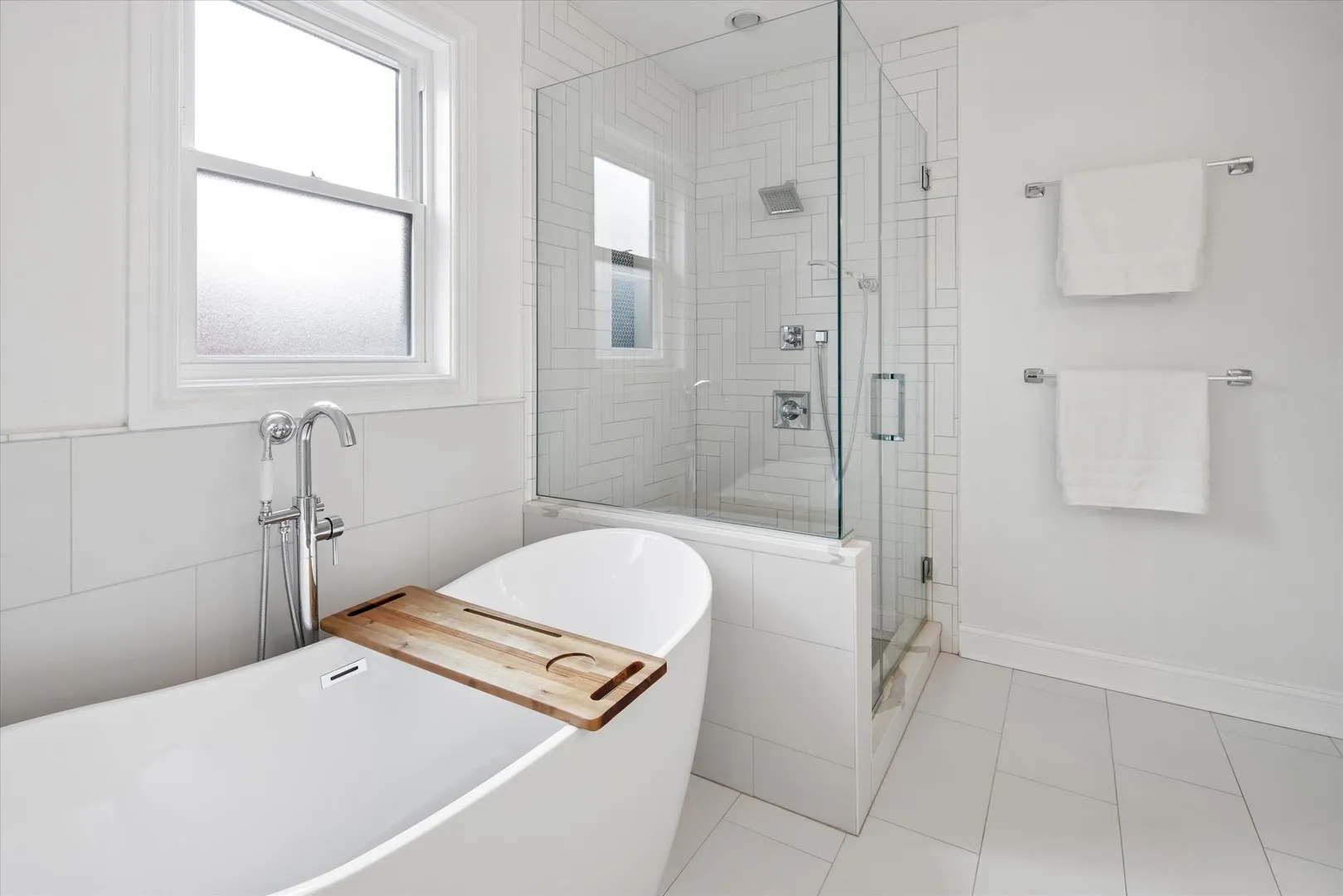 4412 W Bryn Mawr Ave, ,  60646, USA 60646-Chicago-IL