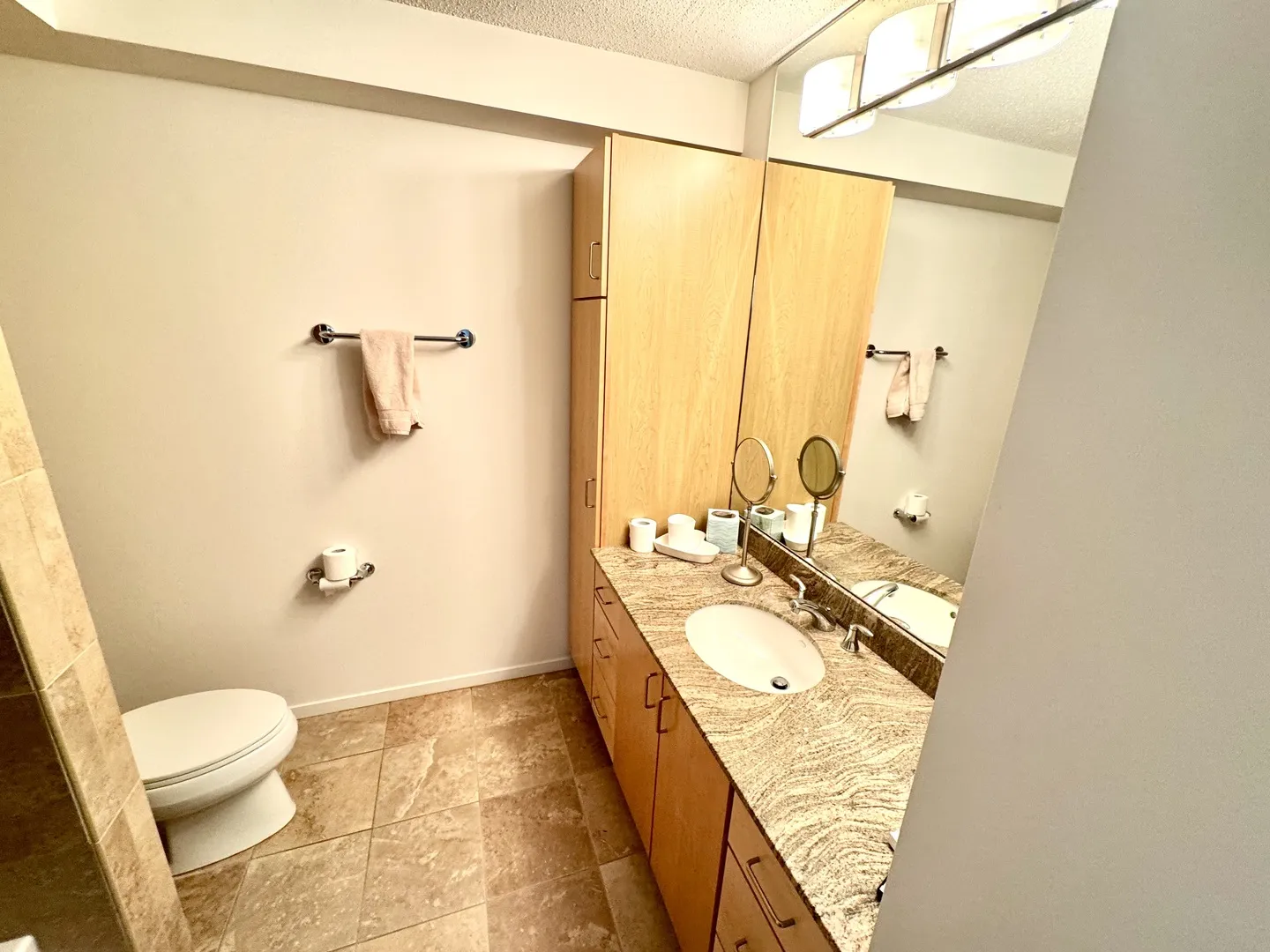 9725 Woods Dr, , 60077, USA 60077-unit#707-Skokie-IL
