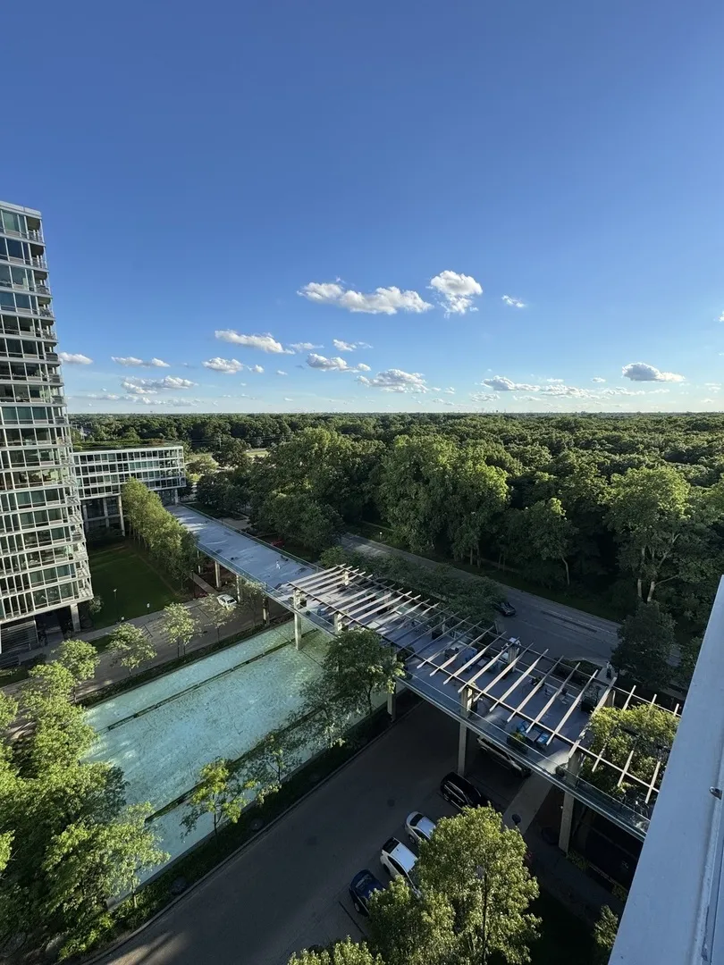 9725 Woods Dr, , 60077, USA 60077-unit#707-Skokie-IL