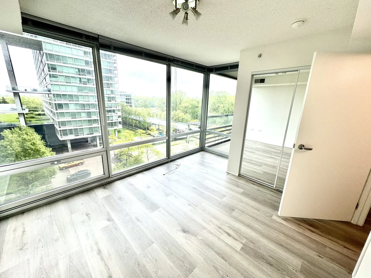 9725 Woods Dr, , 60077, USA 60077-unit#707-Skokie-IL