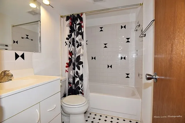 1460 Fairlane Dr, , 60193, USA 60193-unit#324-Schaumburg-IL