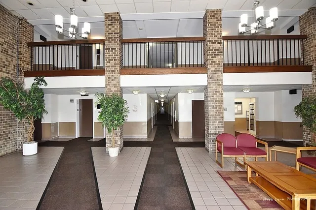 1460 Fairlane Dr, , 60193, USA 60193-unit#324-Schaumburg-IL