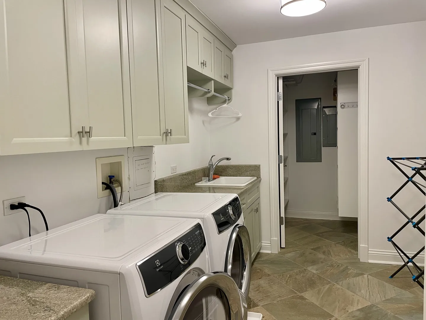520 S Washington St, , 60540, USA 60540-unit#PH3-Naperville-IL
