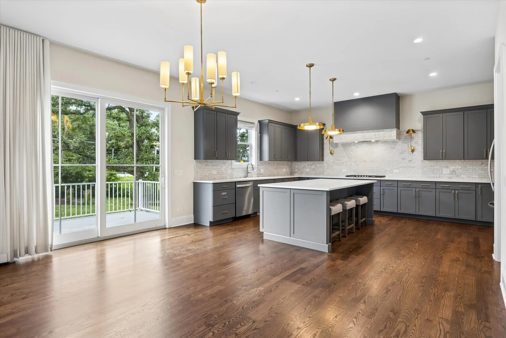 1137 Hickory Dr, ,  60558, USA 60558-Western Springs-IL