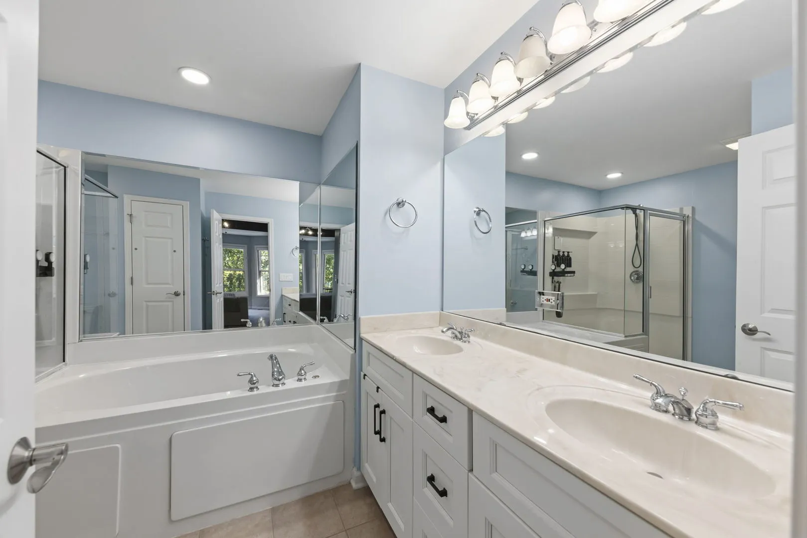 808 Shandrew Dr, , 60540, USA 60540-unit#808-Naperville-IL