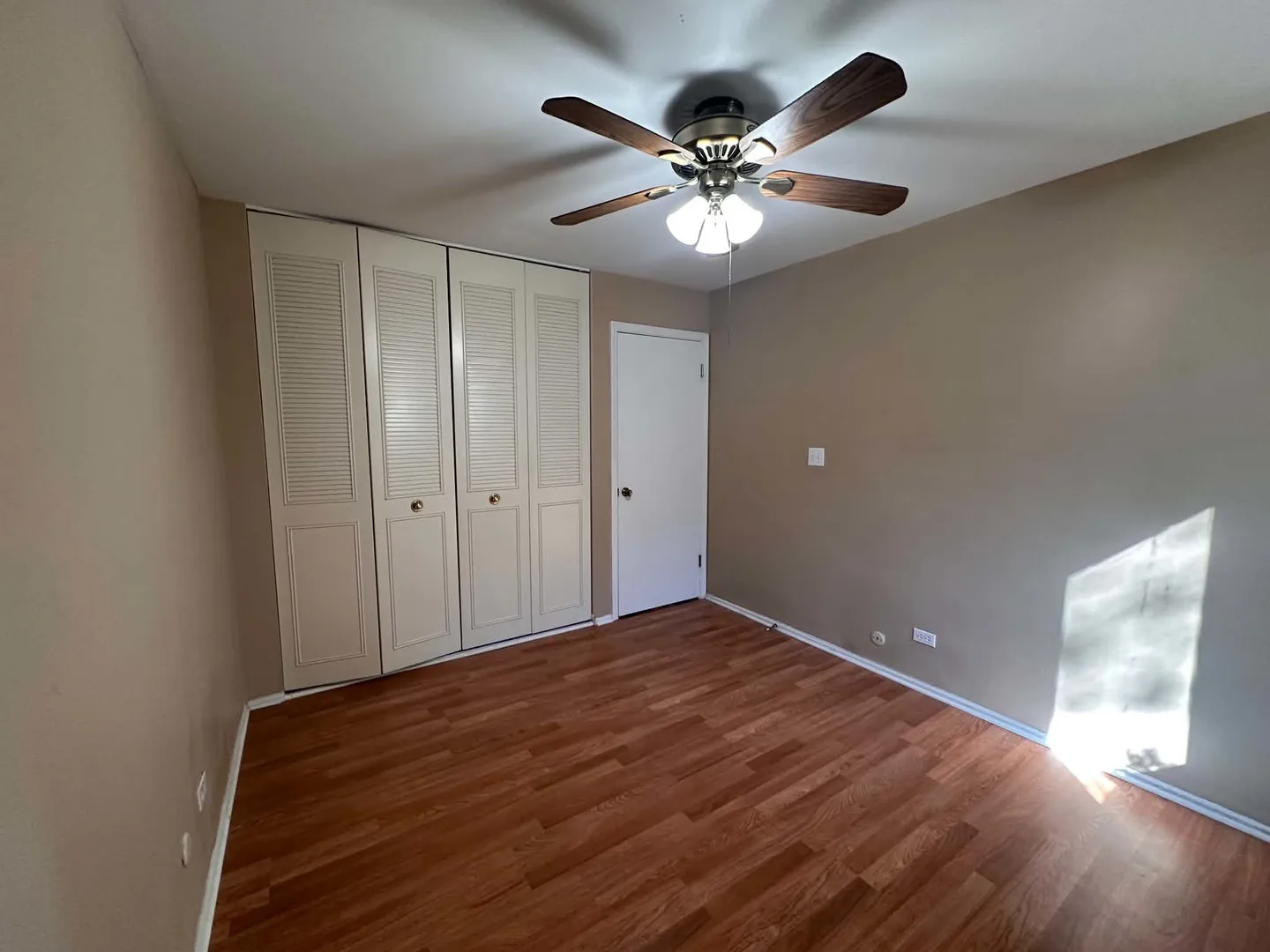 2311 S Goebbert Rd, ,  60005, USA 60005-unit#B102-Arlington Heights-IL