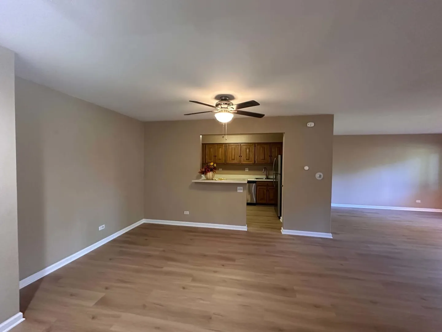 2311 S Goebbert Rd, ,  60005, USA 60005-unit#B102-Arlington Heights-IL