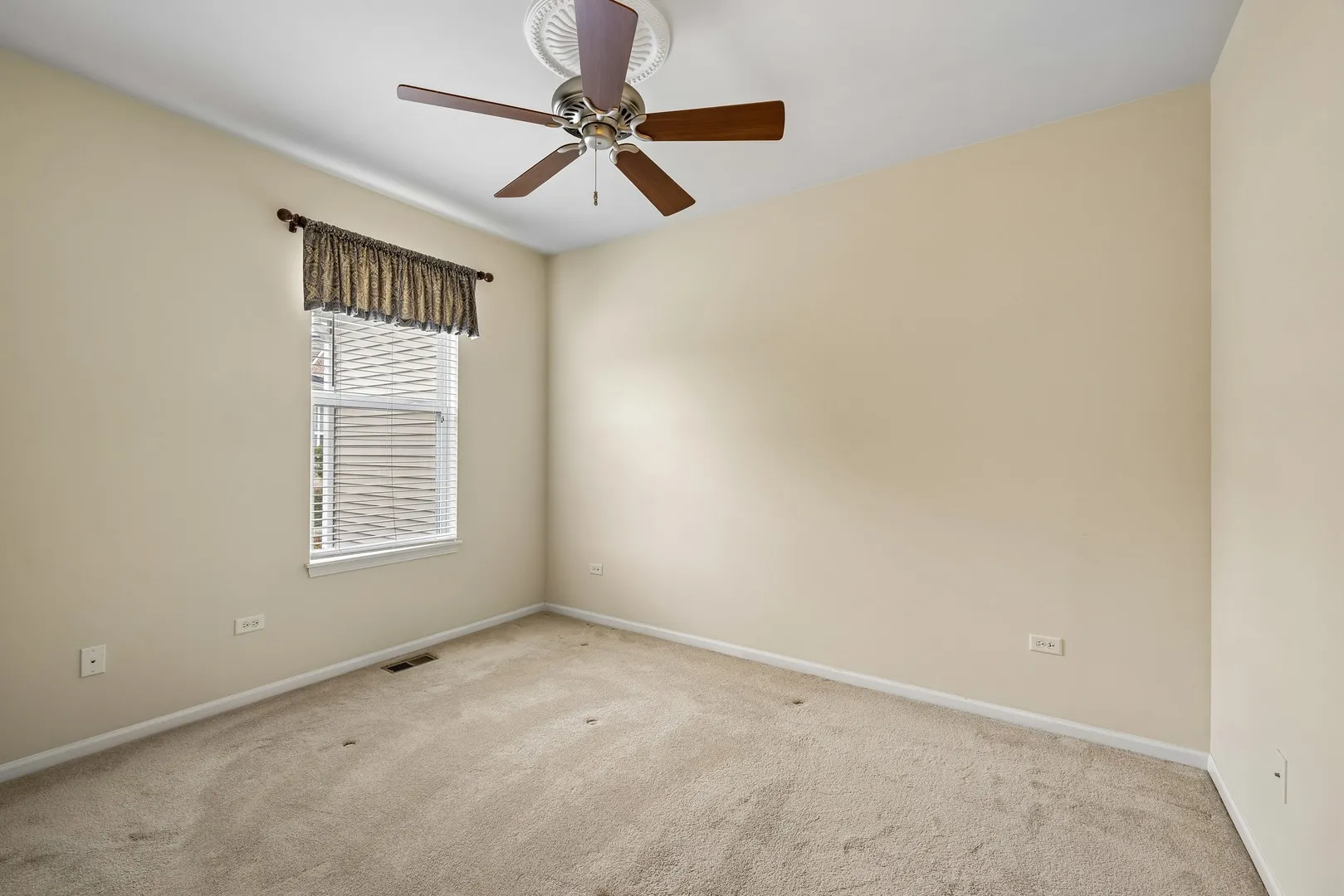 3665 Ryerson St, ,  60060, USA 60060-Mundelein-IL