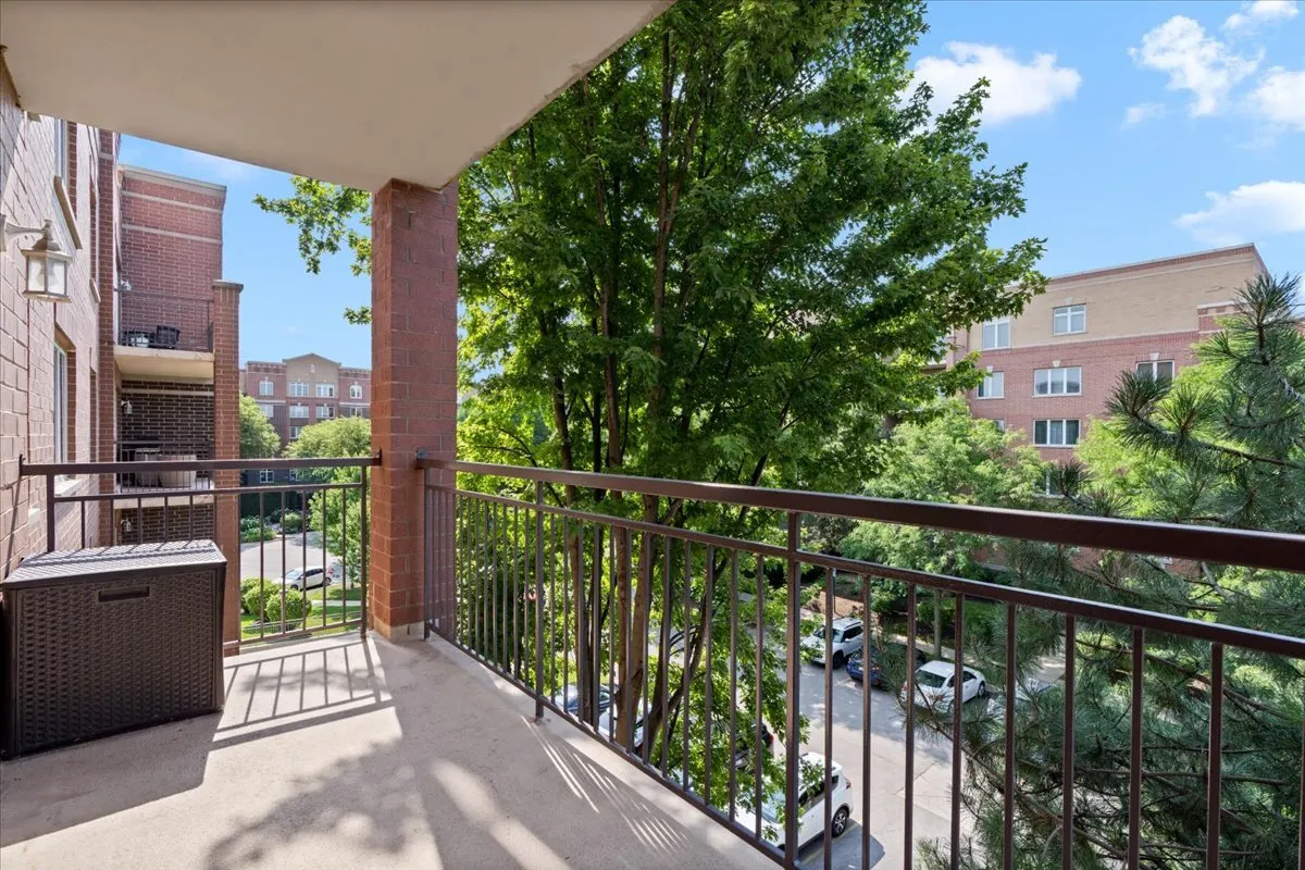 5155 Madison St, , 60077, USA 60077-unit#402-Skokie-IL