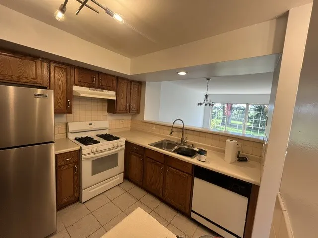 1908 Grove Ave, ,  60193, USA 60193-Schaumburg-IL