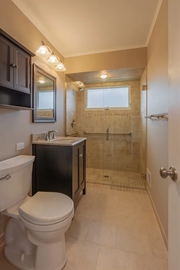 1046 Midway Rd, , 60062, USA 60062-Northbrook-IL