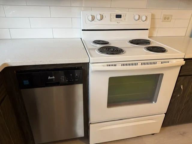 5240 Galitz St, ,  60077, USA 60077-unit#208-Skokie-IL