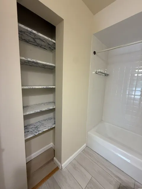 5240 Galitz St, ,  60077, USA 60077-unit#208-Skokie-IL
