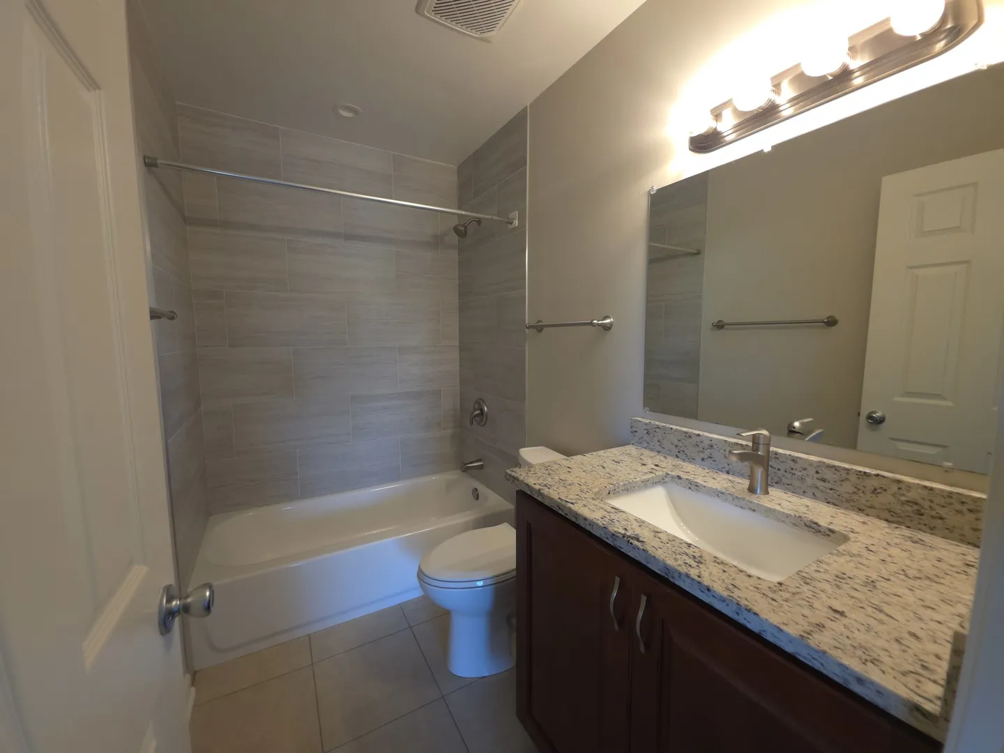 510 Kiowa Cir, ,  60565, USA 60565-unit#201-Naperville-IL