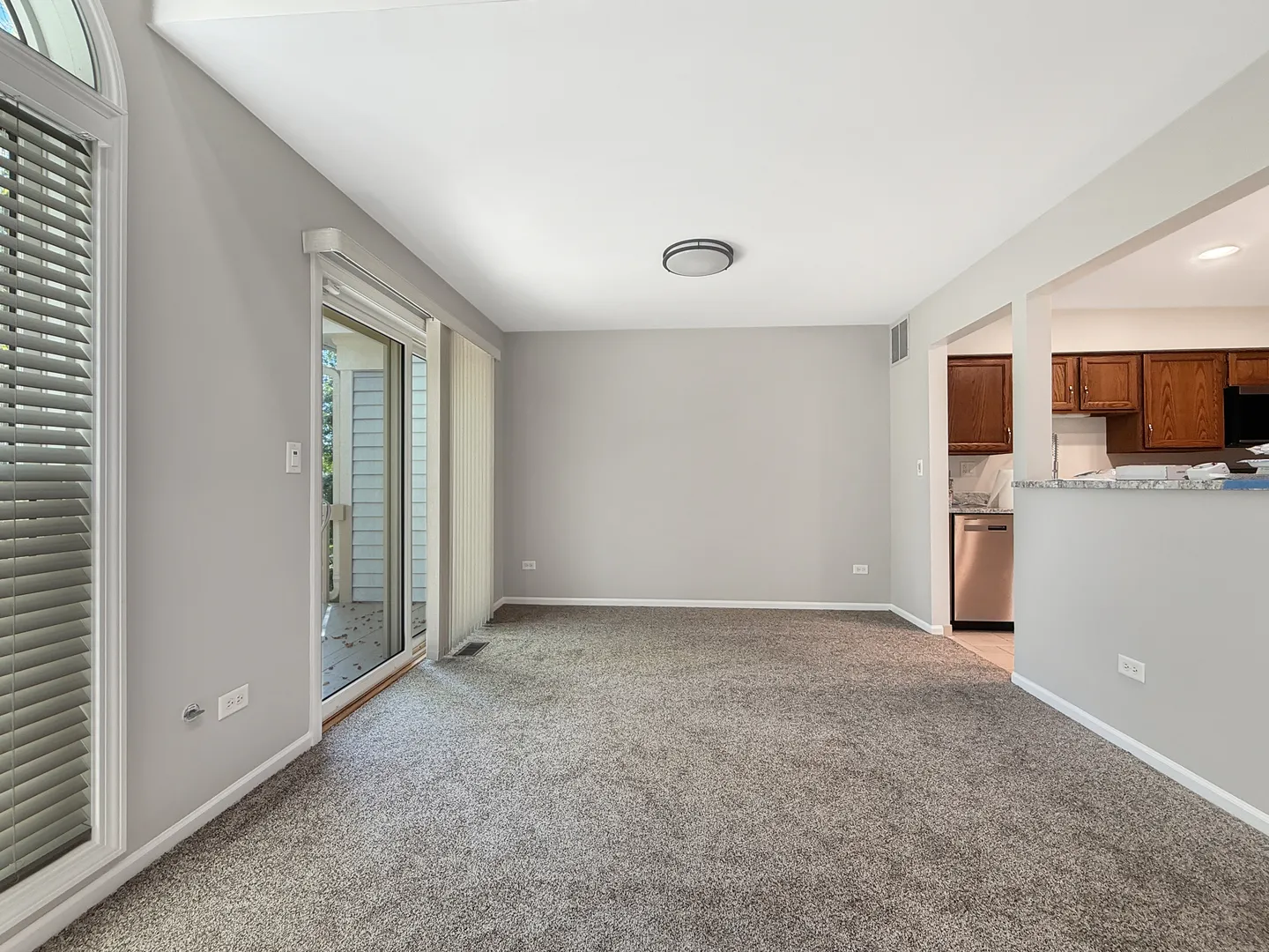 2103 N Coldspring Rd, ,  60004, USA 60004-Arlington Heights-IL