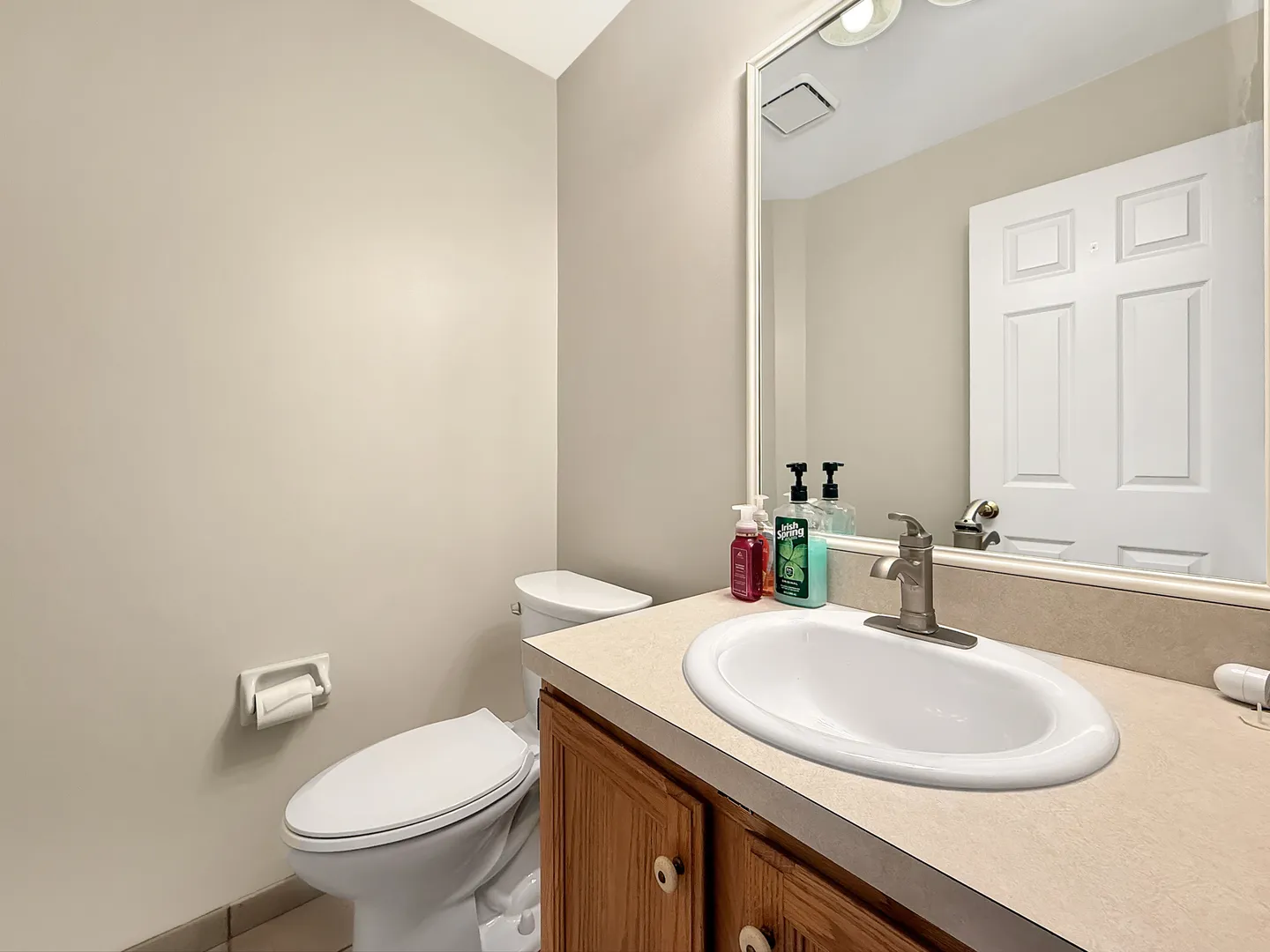 2103 N Coldspring Rd, ,  60004, USA 60004-Arlington Heights-IL