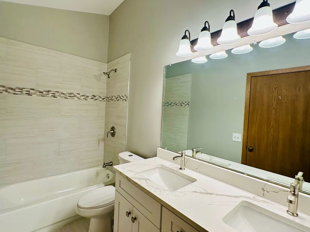 1344 Queensgreen Cir, , 60563, USA 60563-Naperville-IL