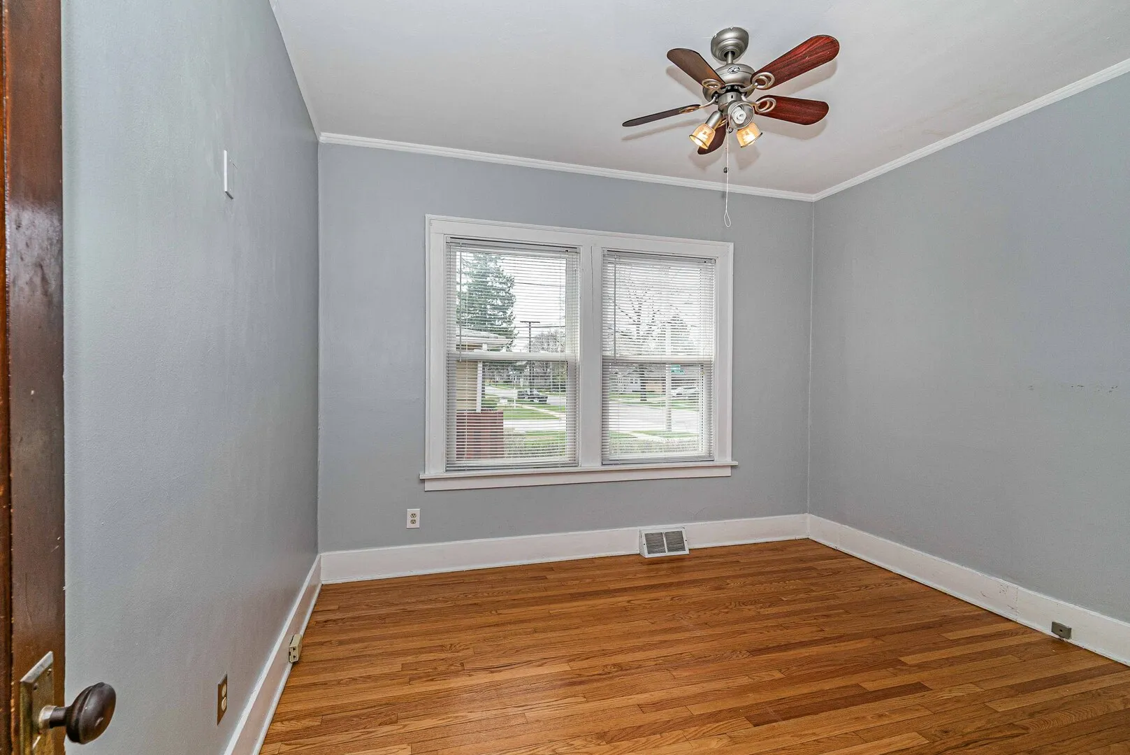 247 W  Rd, ,  60067, USA 60067-unit#1A-Palatine-IL