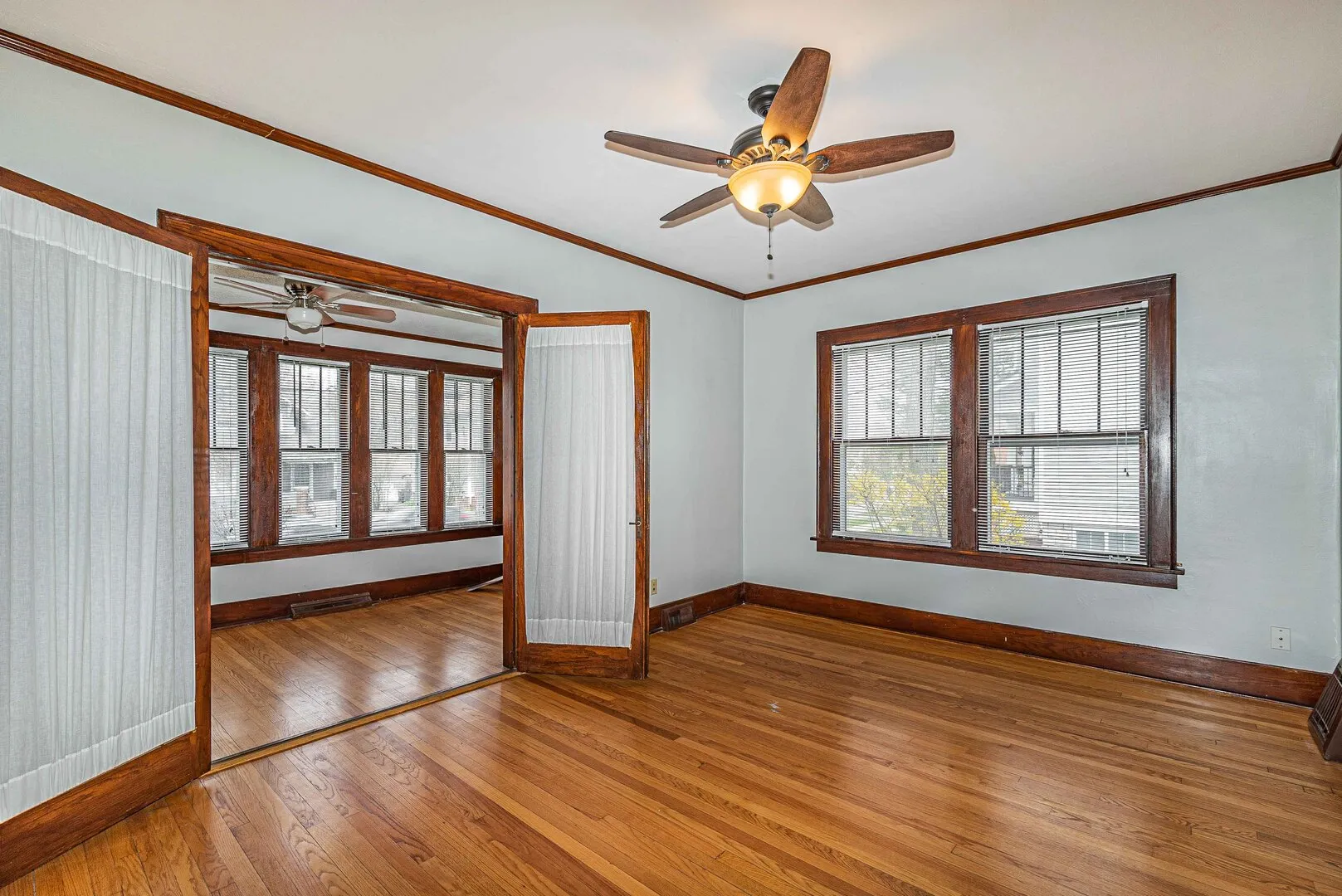 247 W  Rd, ,  60067, USA 60067-unit#1A-Palatine-IL