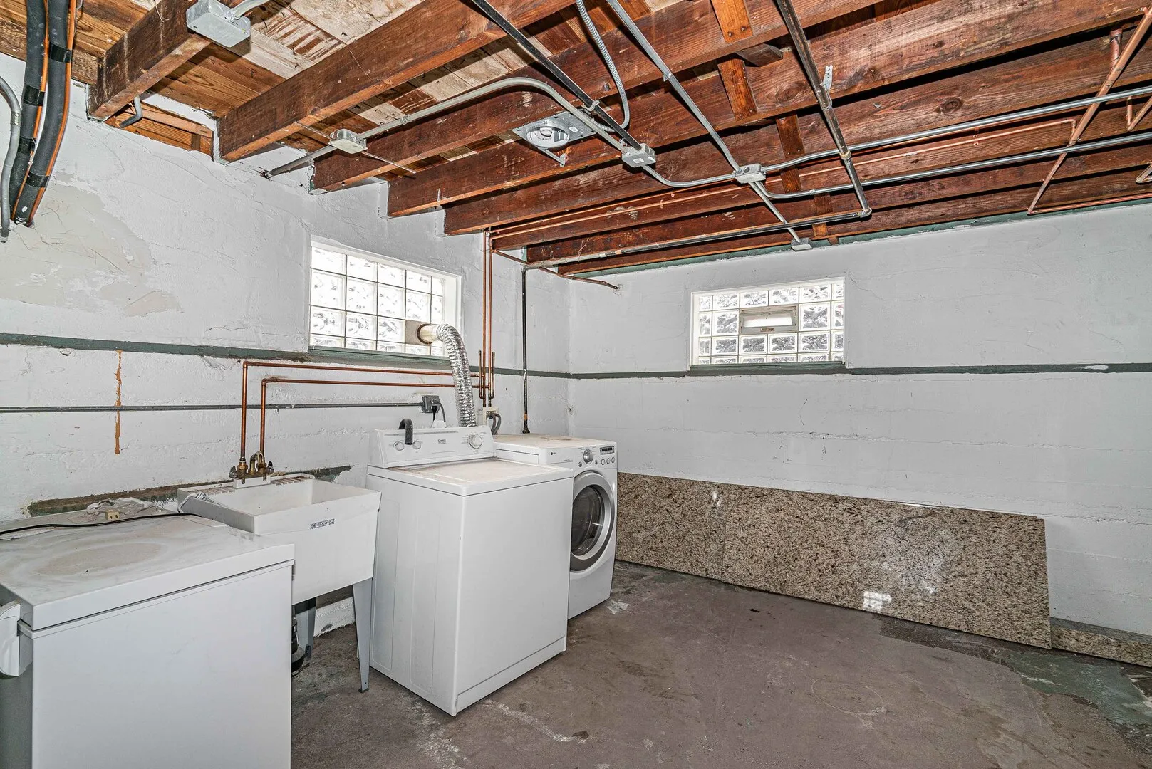 247 W  Rd, ,  60067, USA 60067-unit#1A-Palatine-IL