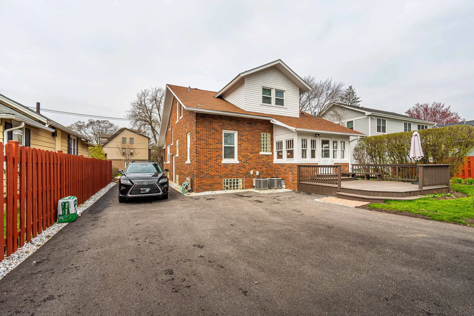 247 W  Rd, ,  60067, USA 60067-unit#1A-Palatine-IL