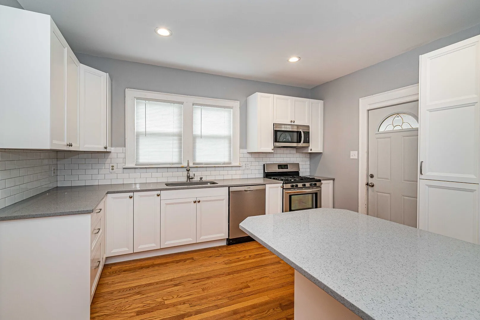 247 W  Rd, ,  60067, USA 60067-unit#1A-Palatine-IL