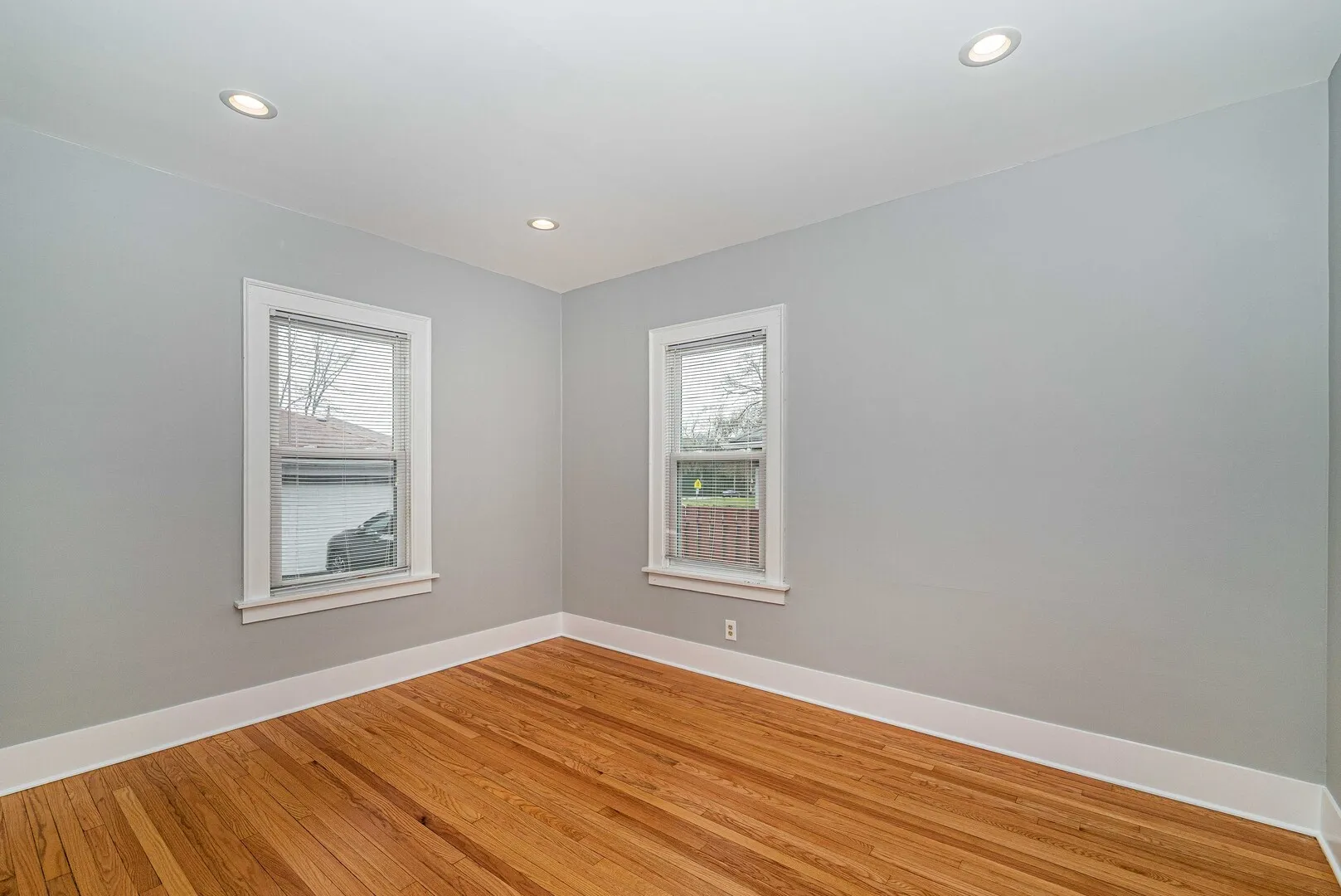 247 W  Rd, ,  60067, USA 60067-unit#1A-Palatine-IL
