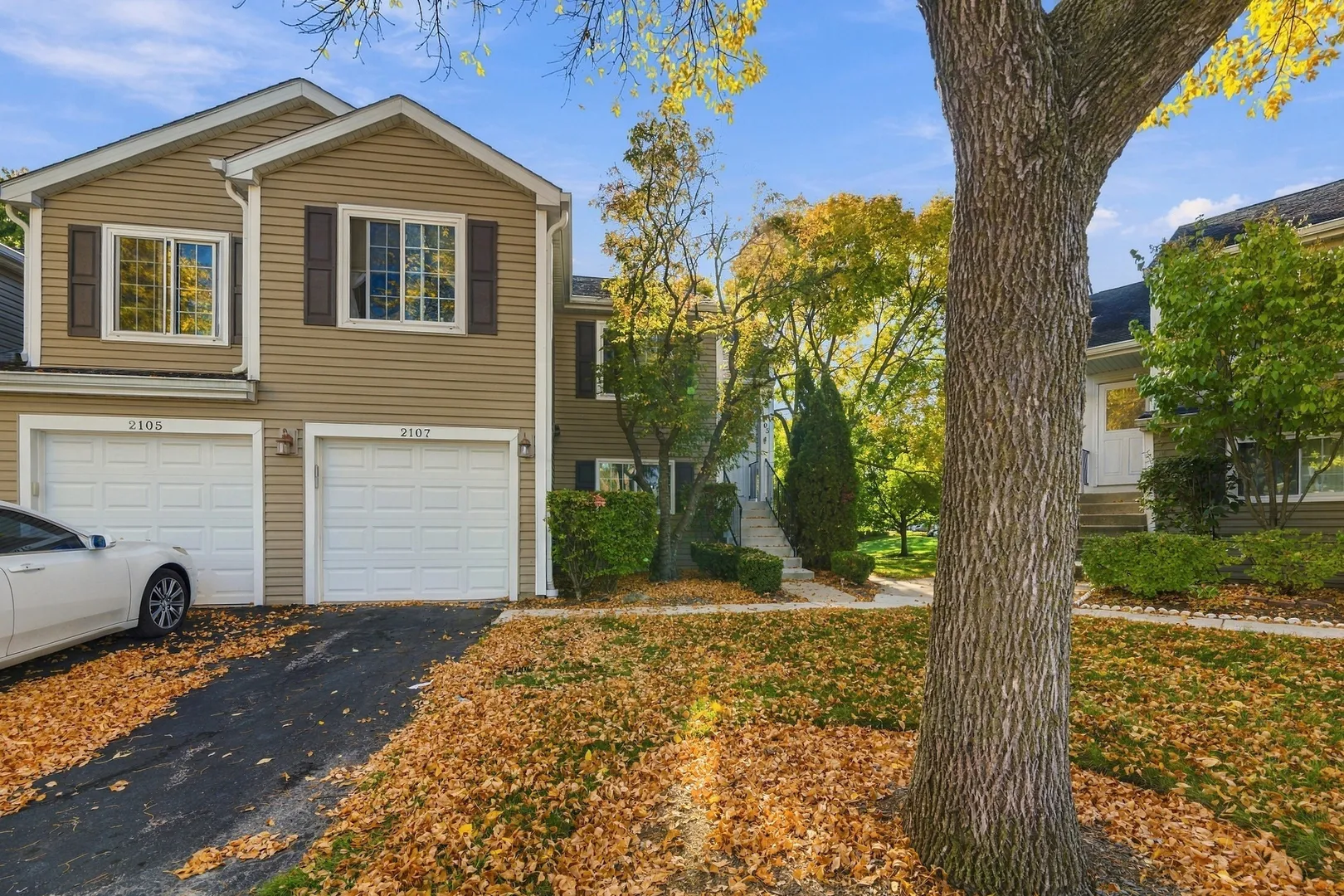 2107 Southwind Cir, ,  60194, USA 60194-Schaumburg-IL
