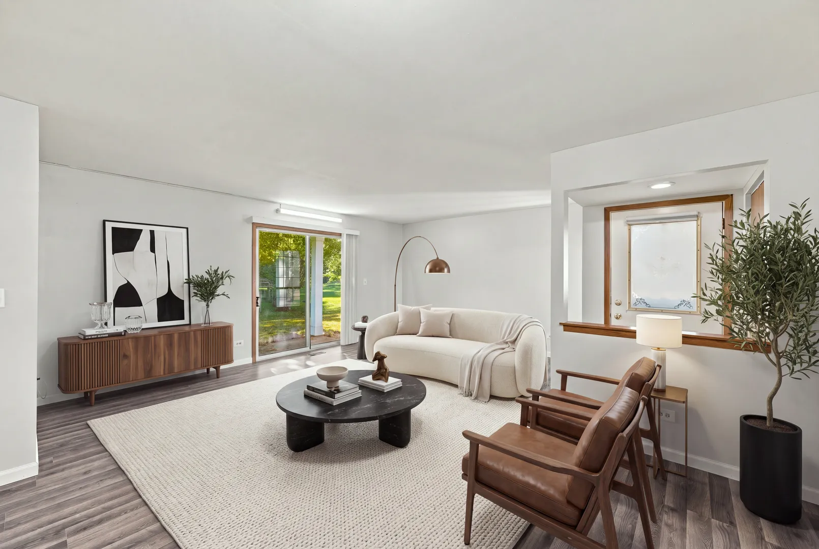 2107 Southwind Cir, ,  60194, USA 60194-Schaumburg-IL