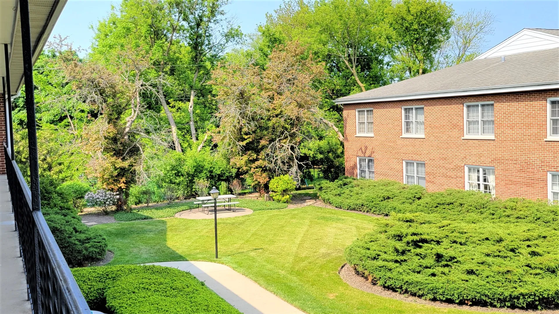 2820 Dundee Rd, , 60062, USA 60062-unit#10B-Northbrook-IL