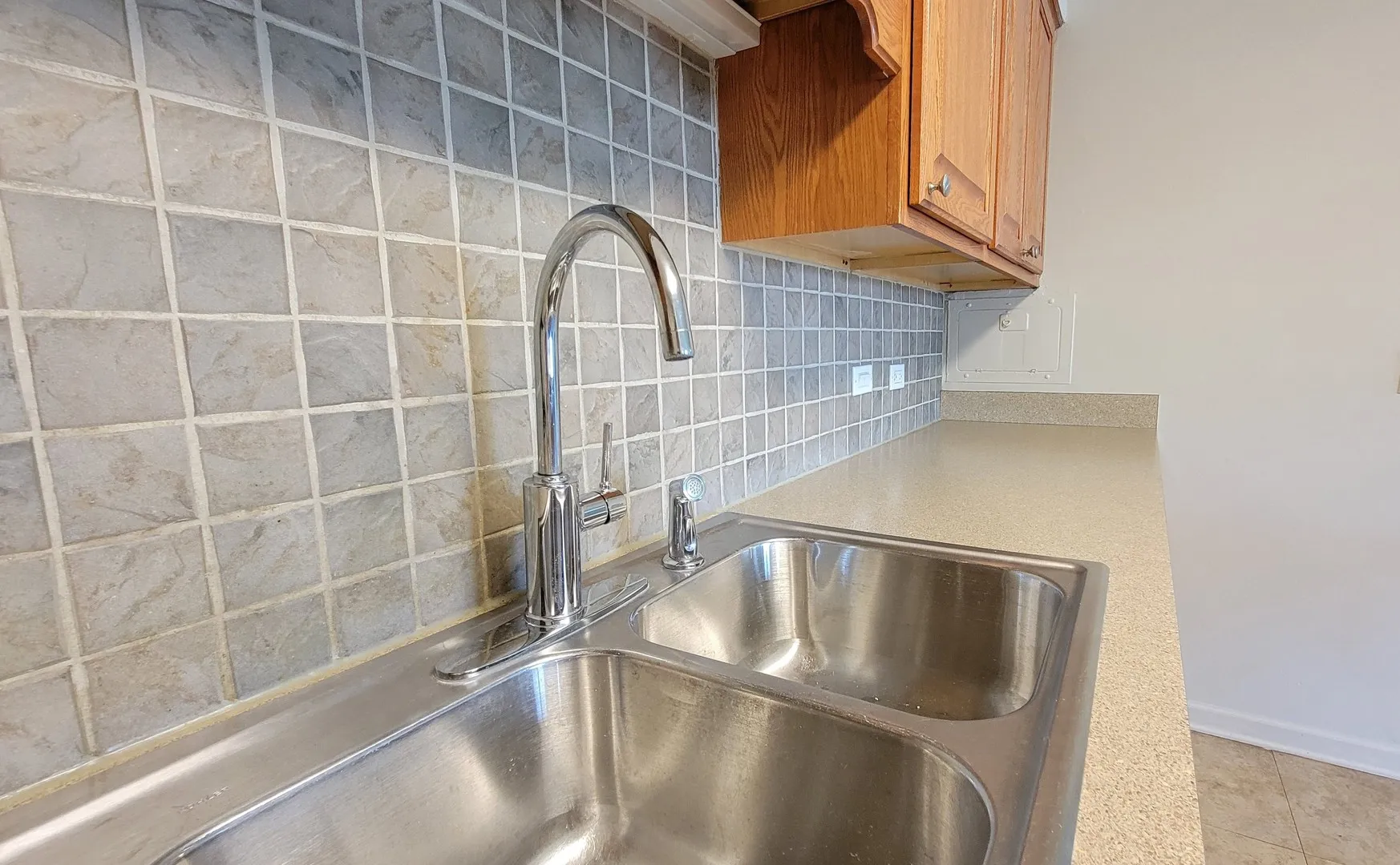 2820 Dundee Rd, , 60062, USA 60062-unit#10B-Northbrook-IL
