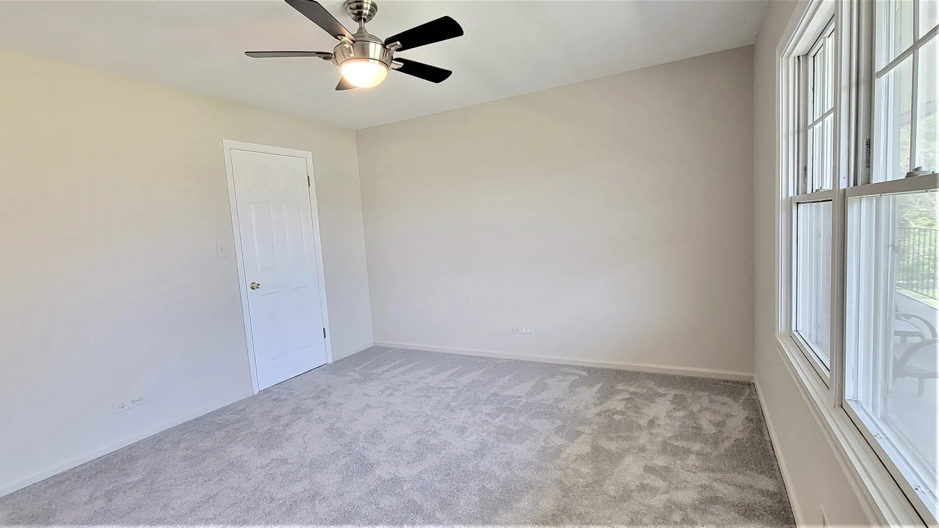 2820 Dundee Rd, , 60062, USA 60062-unit#10B-Northbrook-IL