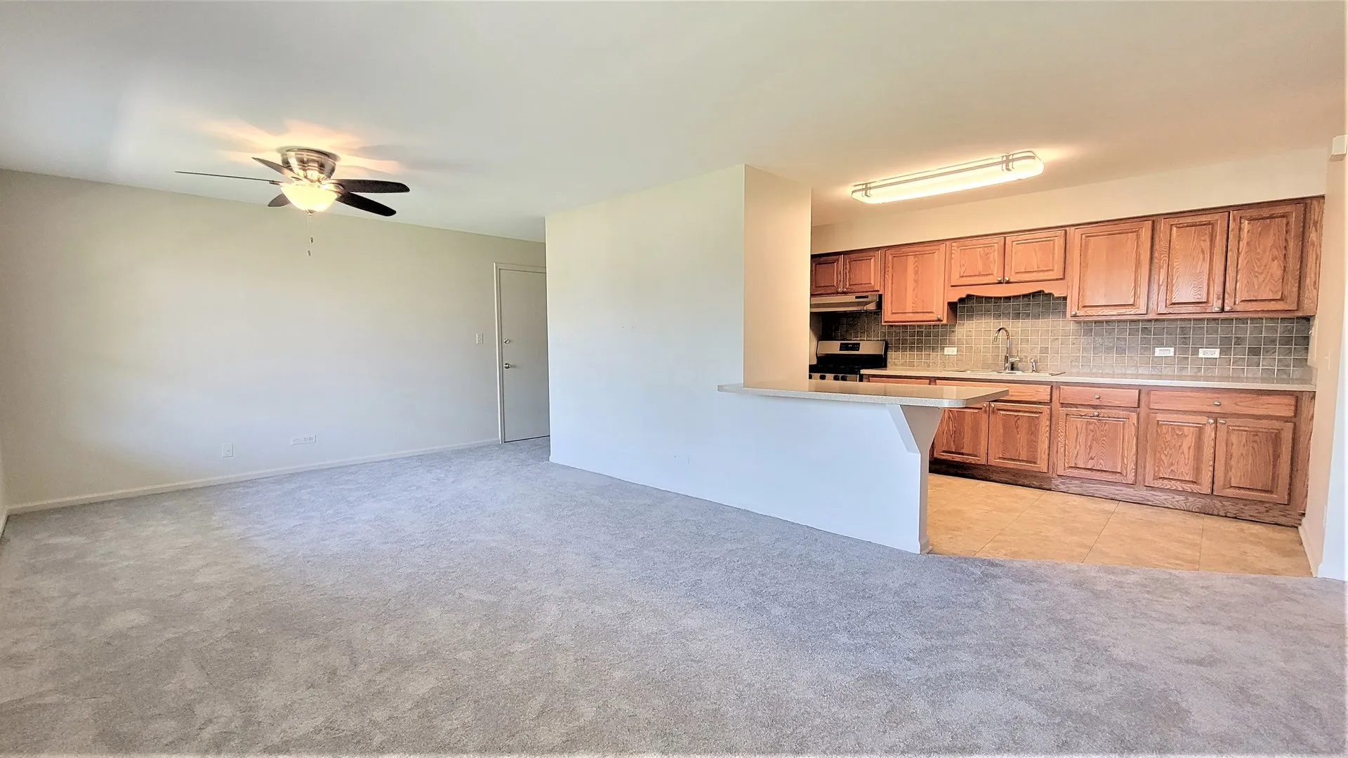 2820 Dundee Rd, , 60062, USA 60062-unit#10B-Northbrook-IL