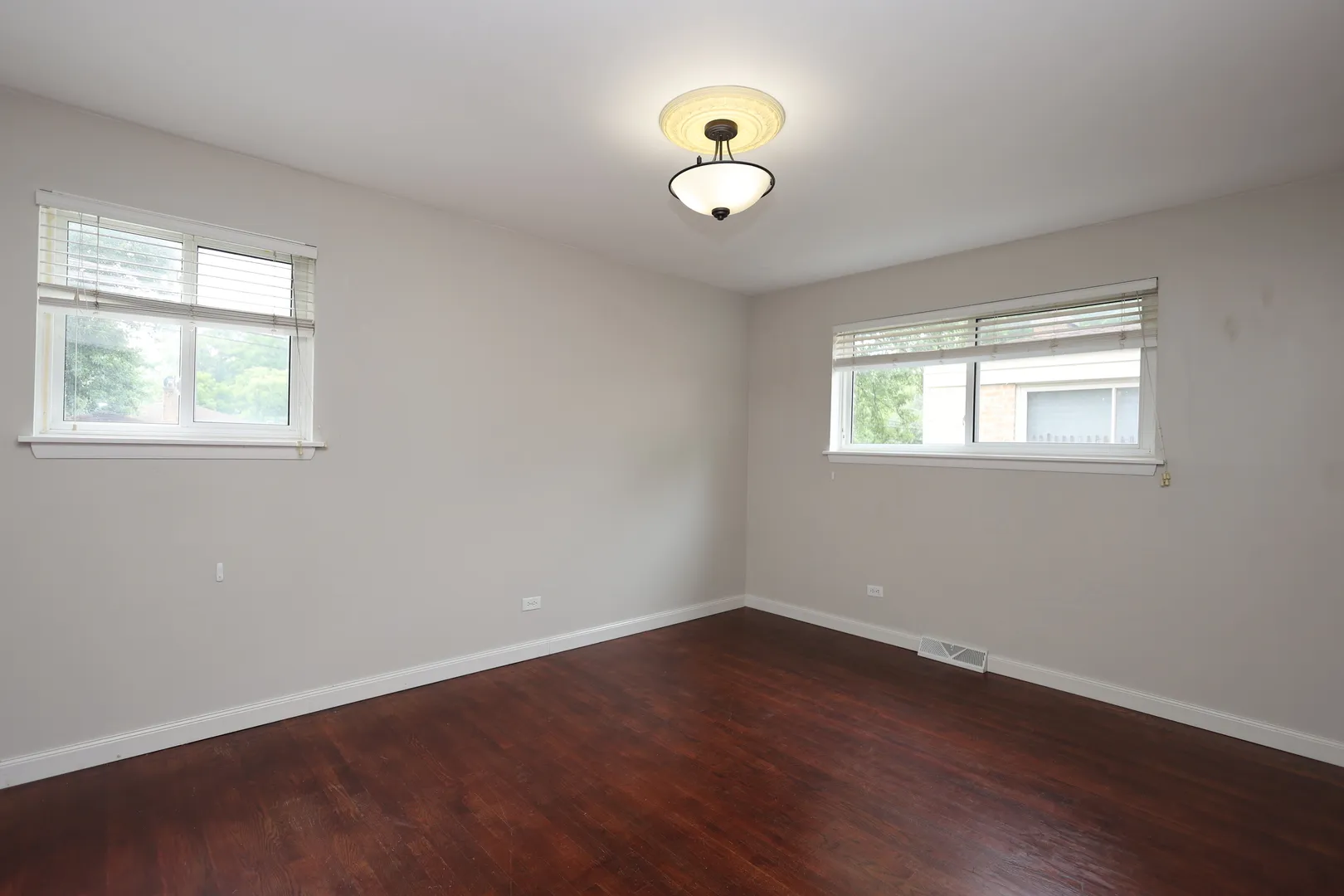 613 Leamington Ave, ,  60091, USA 60091-Wilmette-IL