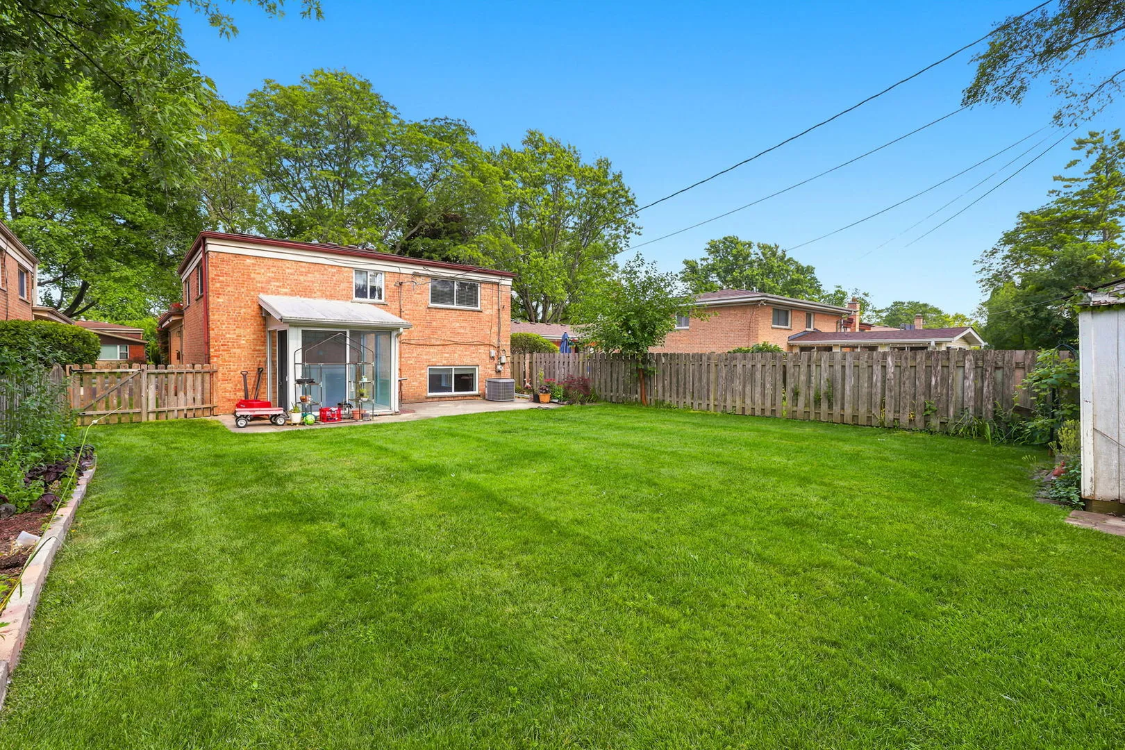 613 Leamington Ave, ,  60091, USA 60091-Wilmette-IL