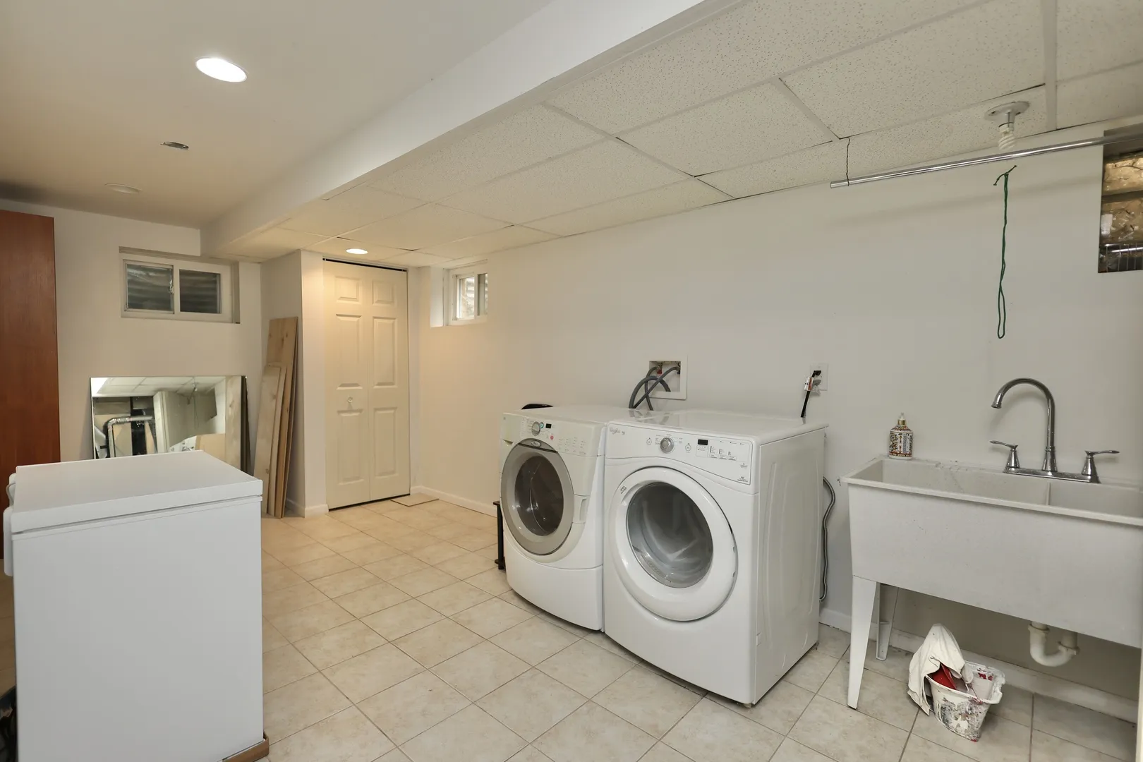 613 Leamington Ave, ,  60091, USA 60091-Wilmette-IL
