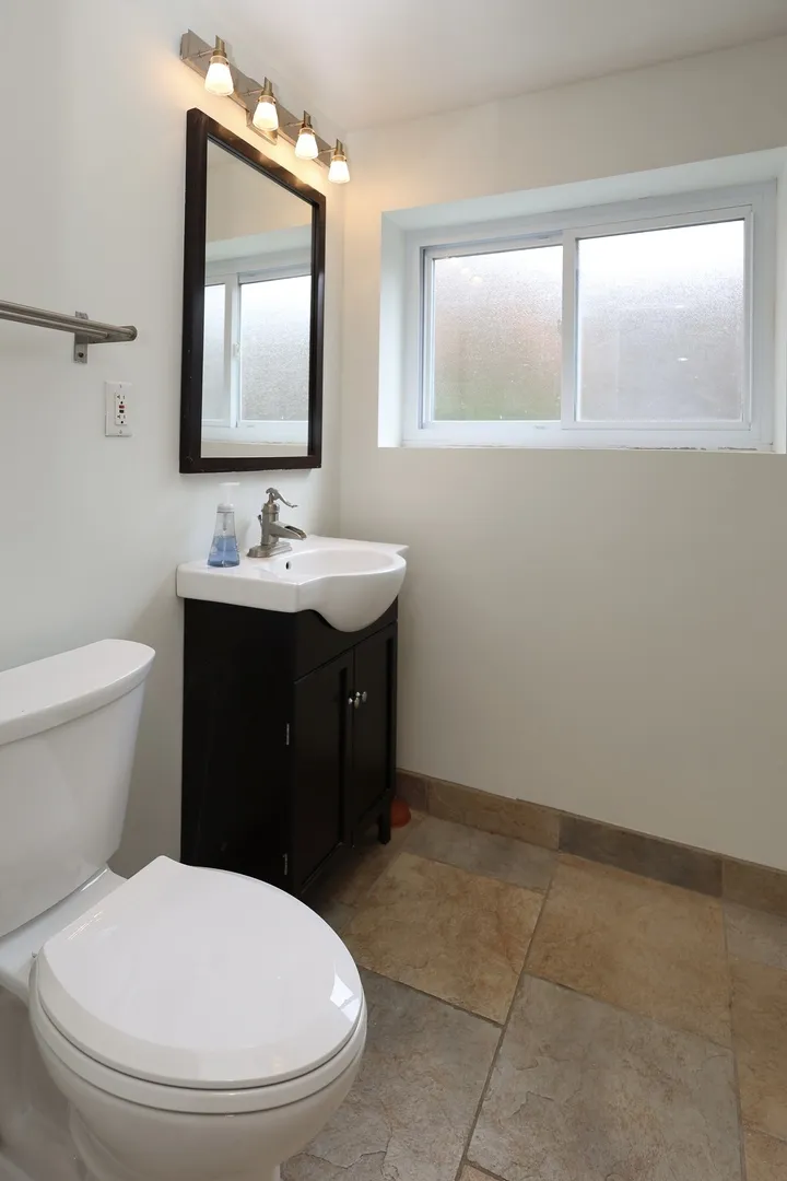 613 Leamington Ave, ,  60091, USA 60091-Wilmette-IL