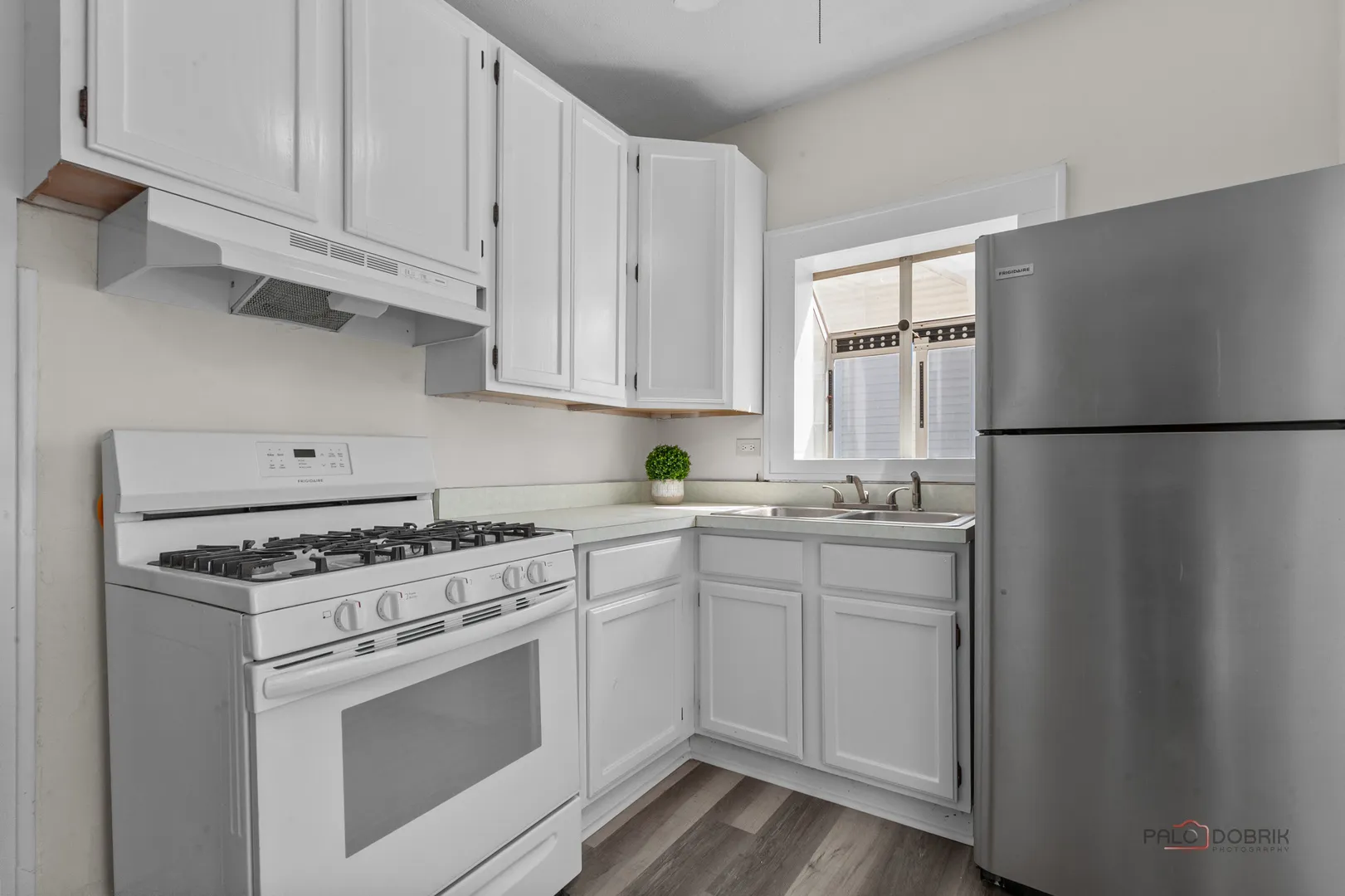 403 E Park St, ,  60060, USA 60060-Mundelein-IL