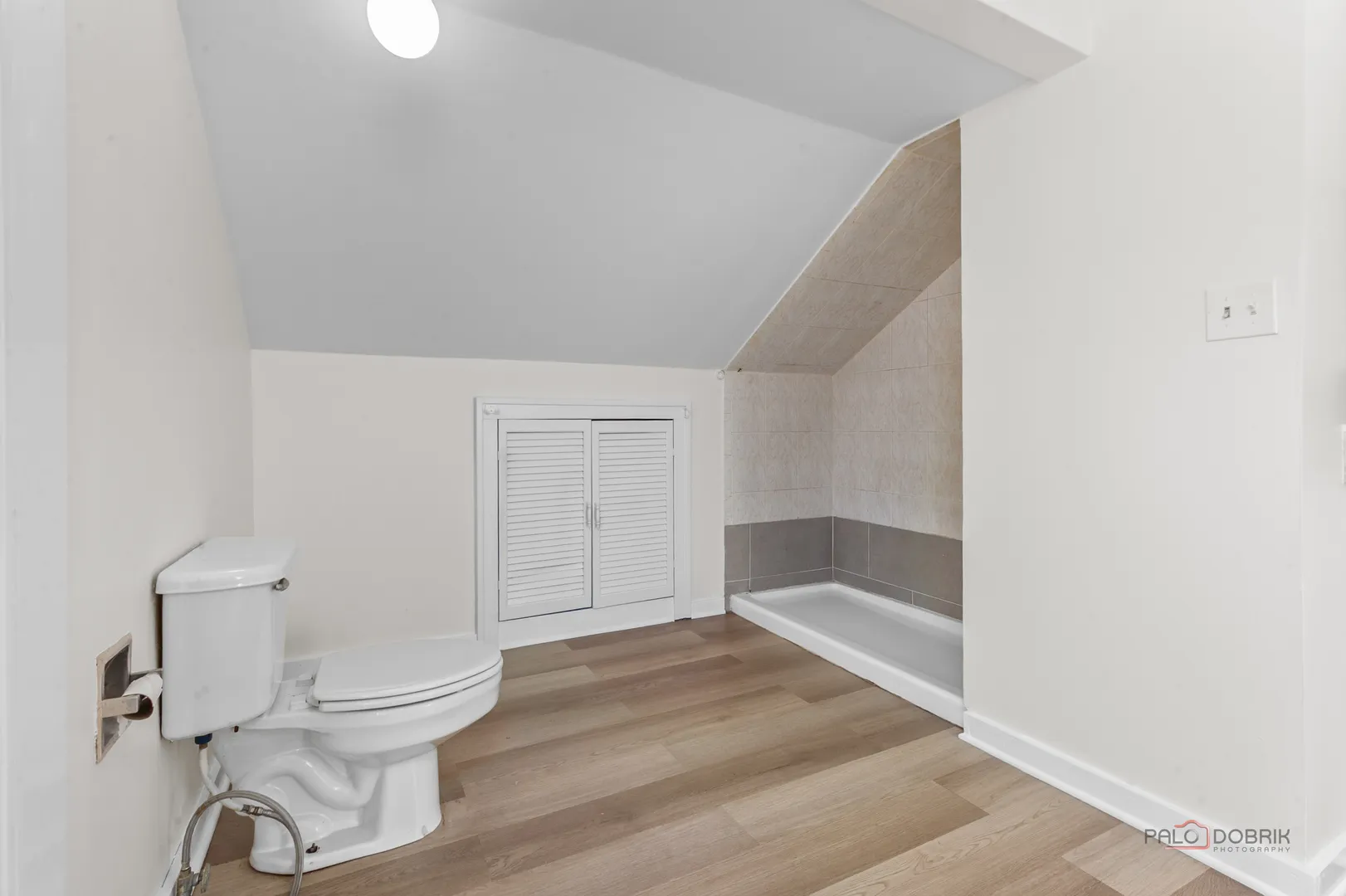 403 E Park St, ,  60060, USA 60060-Mundelein-IL
