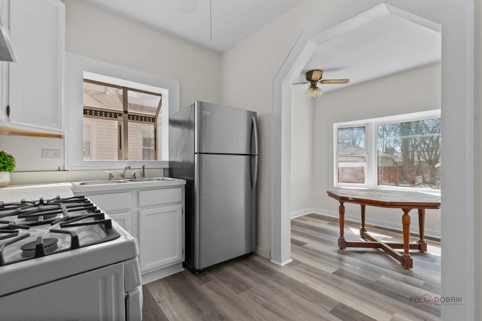 403 E Park St, ,  60060, USA 60060-Mundelein-IL