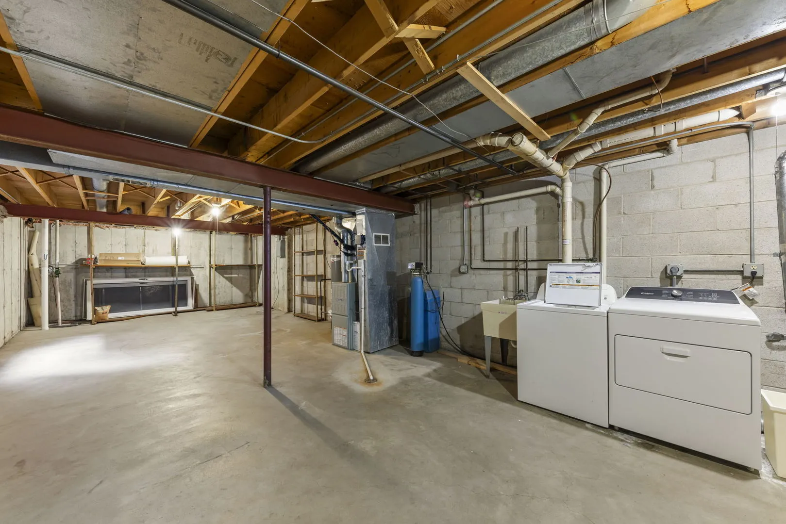 611 N Center St, ,  60563, USA 60563-Naperville-IL