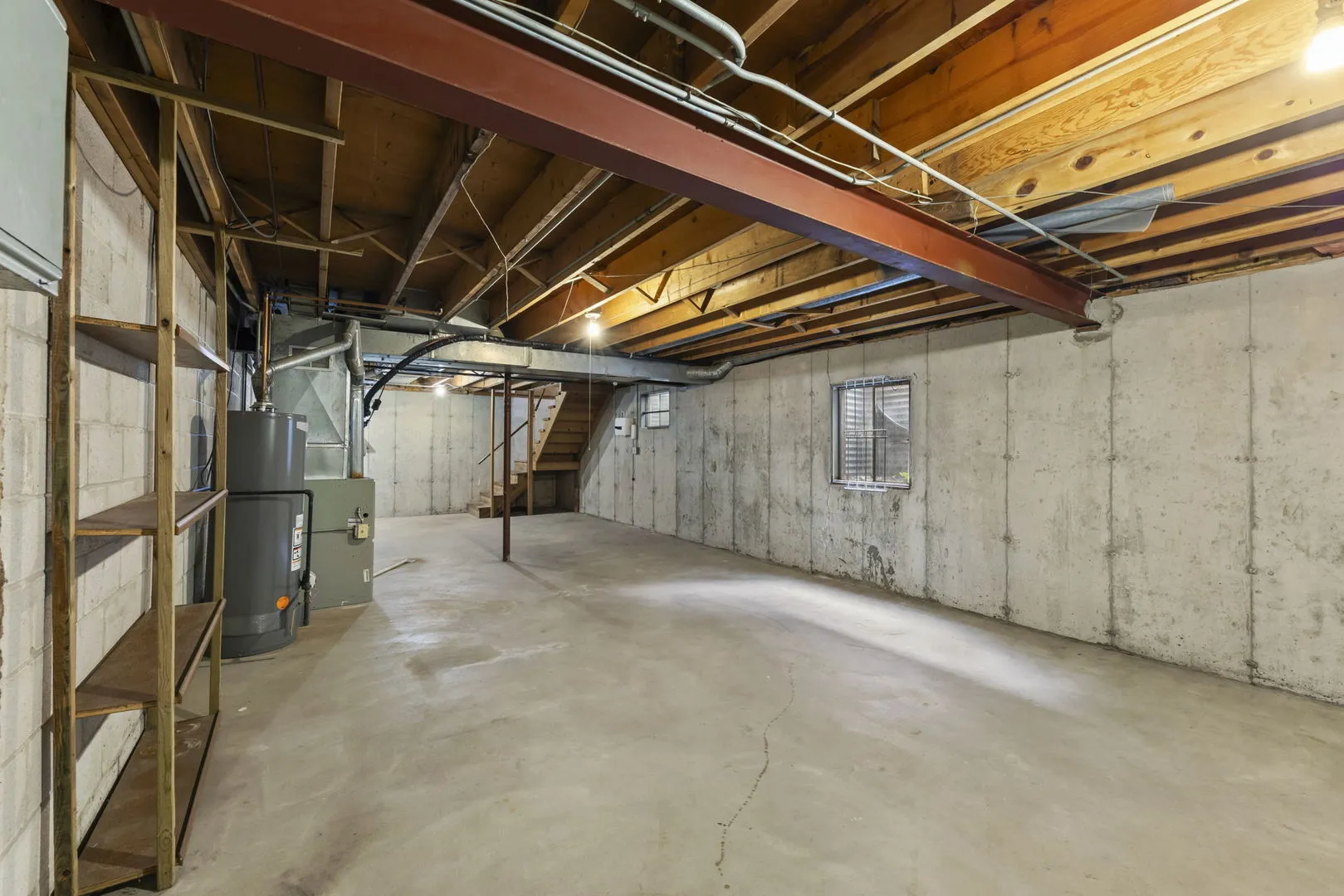 611 N Center St, ,  60563, USA 60563-Naperville-IL