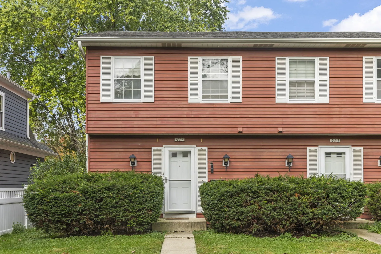 611 N Center St, ,  60563, USA 60563-Naperville-IL